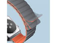 Silikonska narukvica za Apple Watch sa magnetom crno narandzasta 38/ 40/ 41 mm